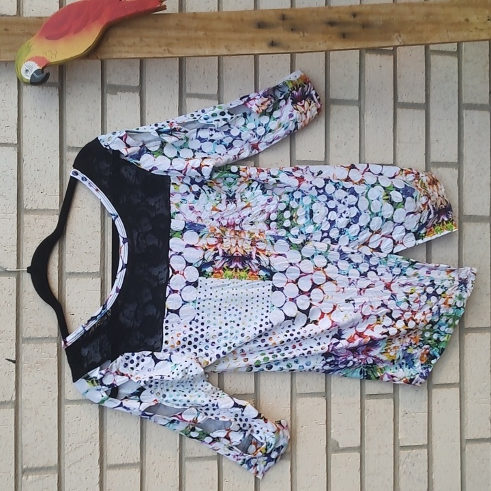 Multi color Top - Picture 8 of 10